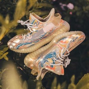 YEEZY 350 V2 “MX Oat